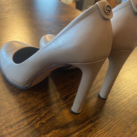 Gucci Nude Pumps Size 38.5 - Picture 5 of 7